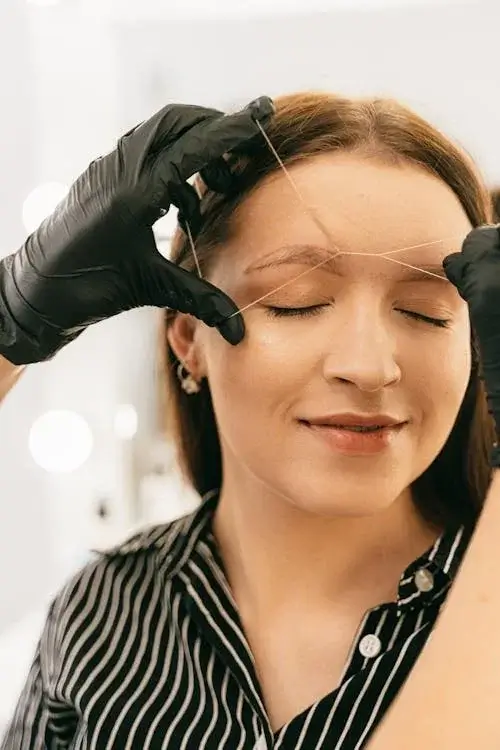 Imagen del servicio eyebrowWaxing
